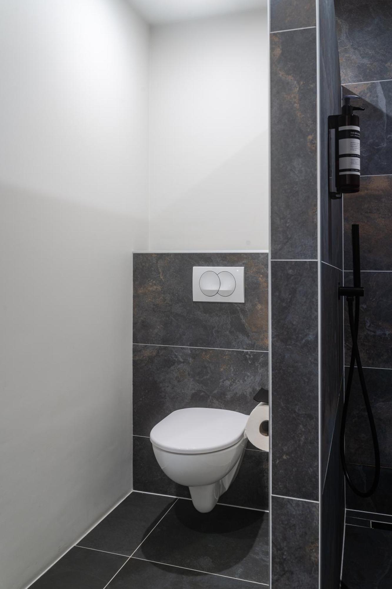 B&B Hartenlust Kamer De Bedstee 博德赫拉芬 外观 照片